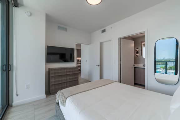 NEW: 11th-Floor Bliss | Sleek 1BR & the Beach - Image 3